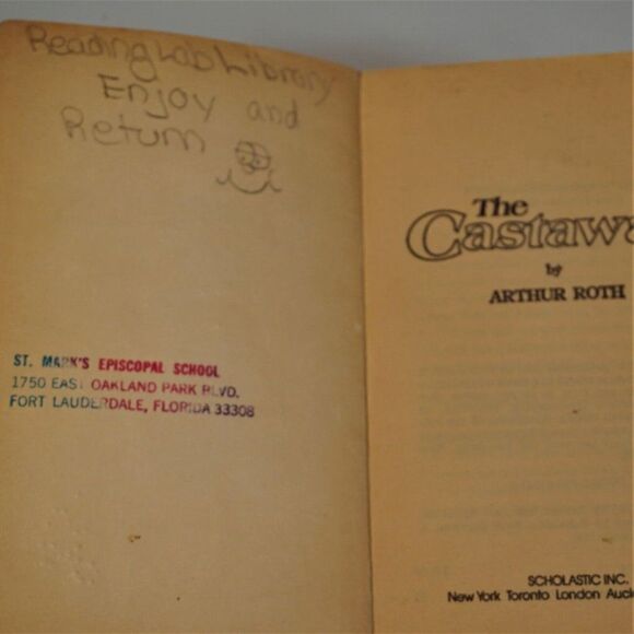 The Castaway by Arthur J. Roth Vintage 1983 Scholastic Paperback Juvenile - Picture 4 of 5